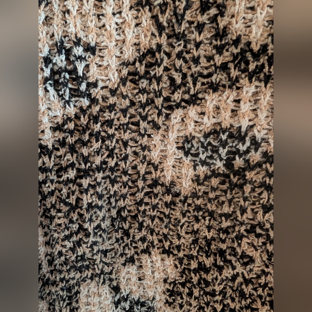 New In Deconstructed Sweater Cardigam - Picture 6 of 10